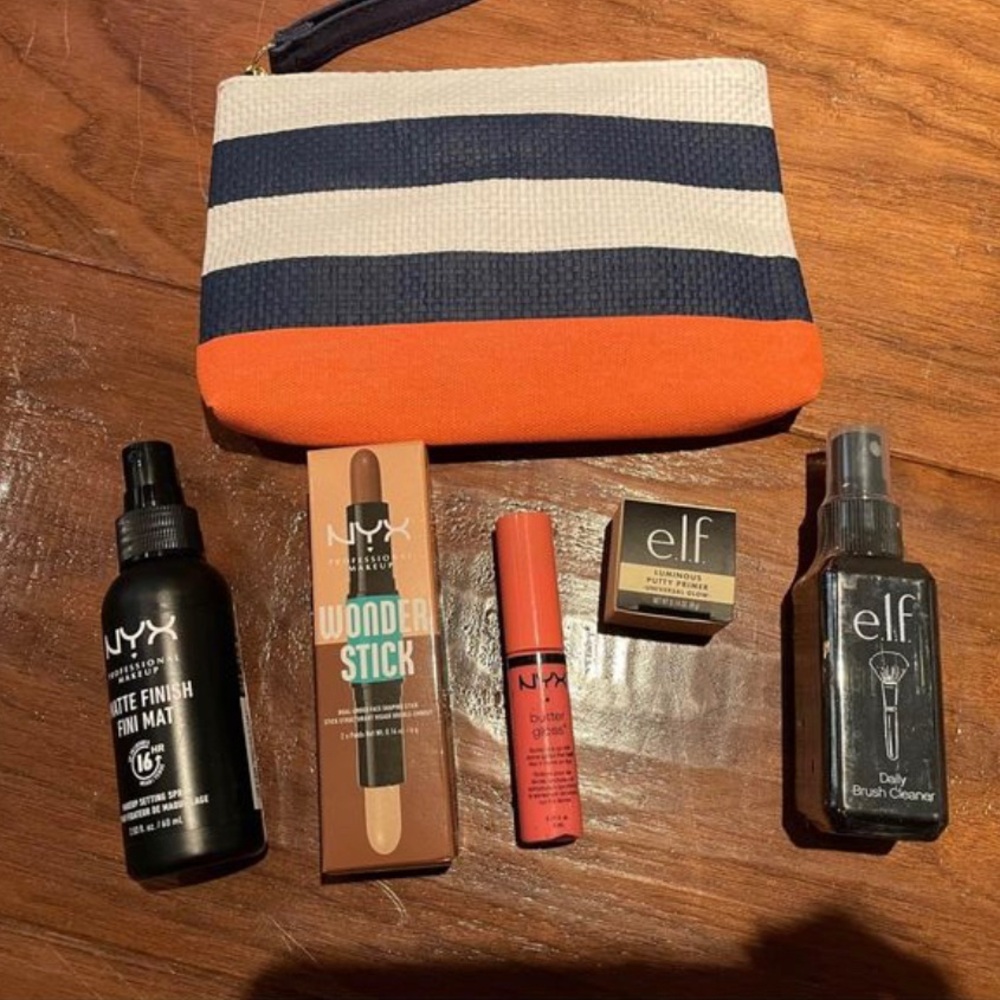 Beauty Bundle - Picture 2 of 3